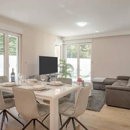 Luxury Hill Apartment Split