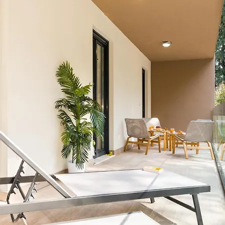 Luxury Hill Split