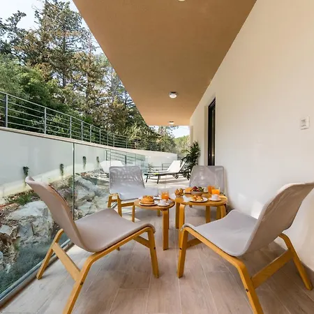 Luxury Hill شقة
