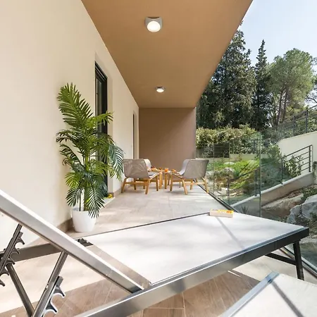 Luxury Hill شقة سبليت